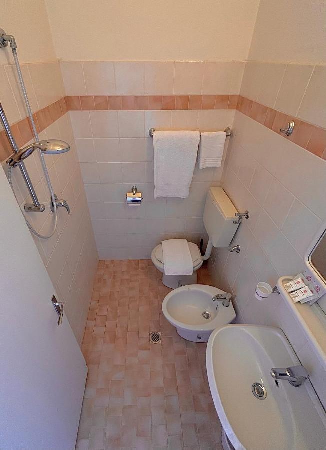 Hotel Bartolini Белларія-Іджеа-Марина Екстер'єр фото