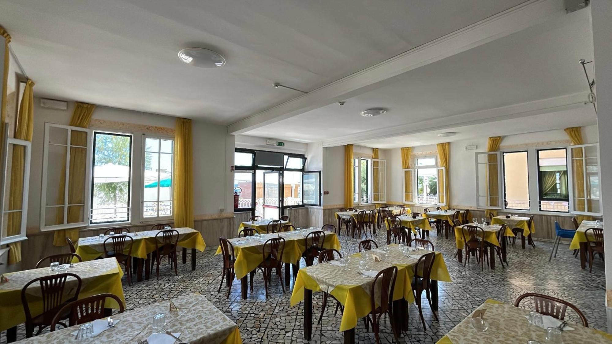 Hotel Bartolini Белларія-Іджеа-Марина Екстер'єр фото